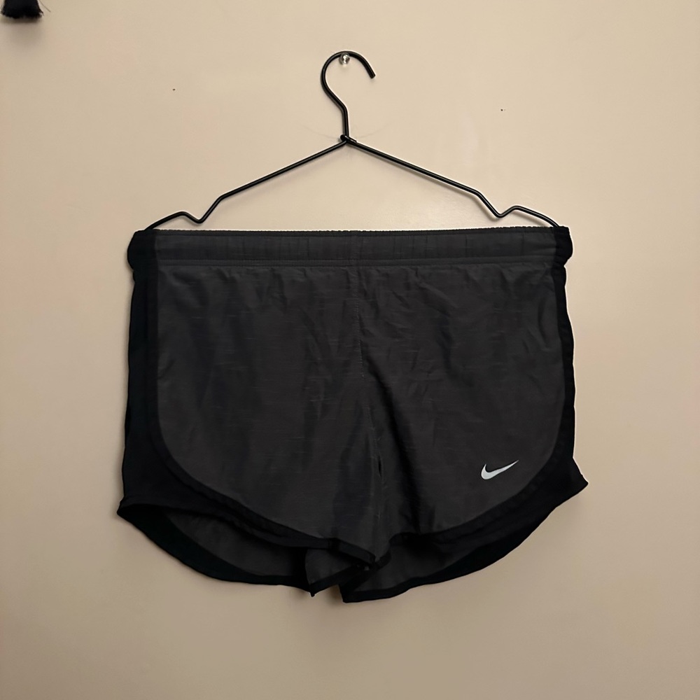 Nike Dri-FIT Run Division Tempo Luxe Women’s Shorts